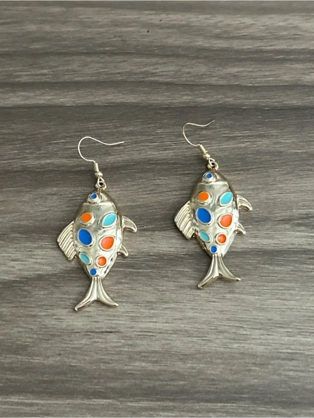 Fish drop earrings Q1182